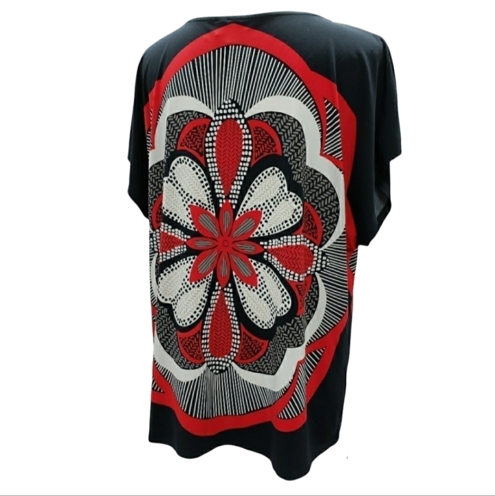 Madison Red White Black Floral Top Size Medium - Picture 2 of 7